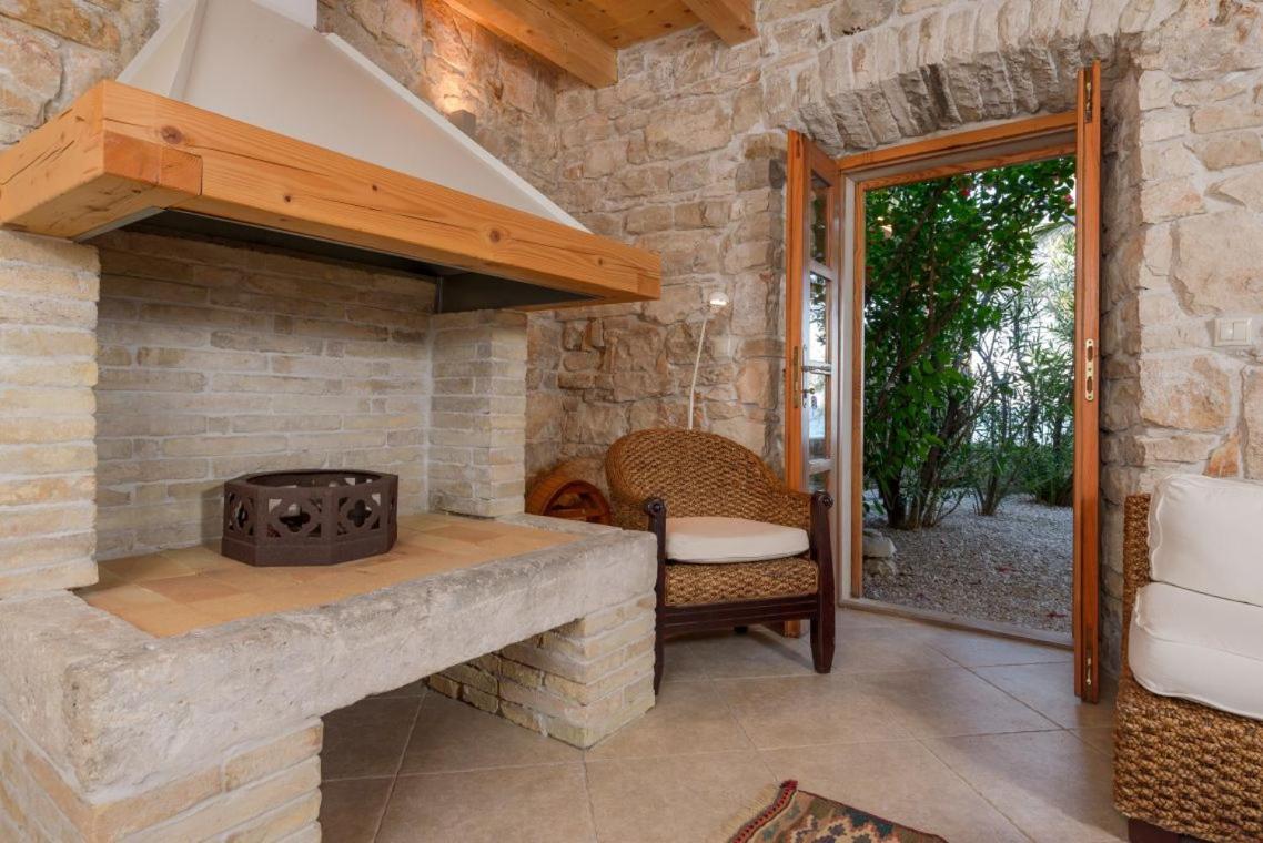 Luxury Beachfront Villa Mare With Private Pool At The Beach Orebic - Peljesac Ngoại thất bức ảnh