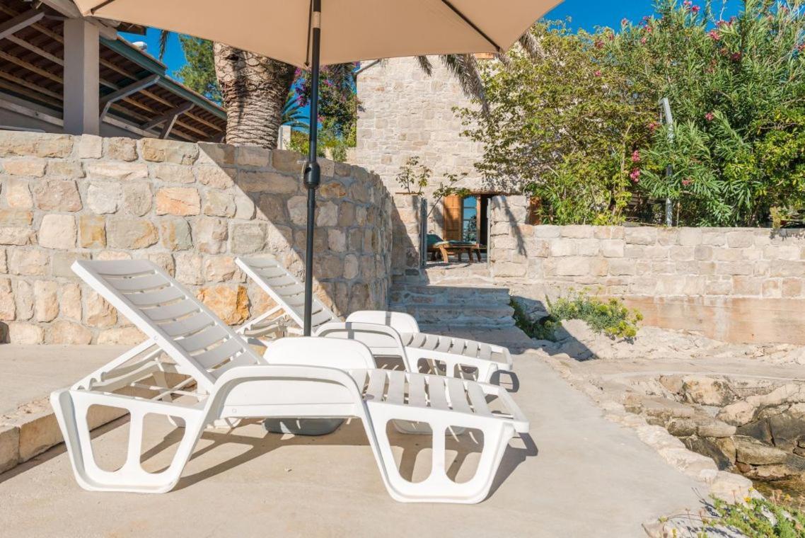 Luxury Beachfront Villa Mare With Private Pool At The Beach Orebic - Peljesac Ngoại thất bức ảnh